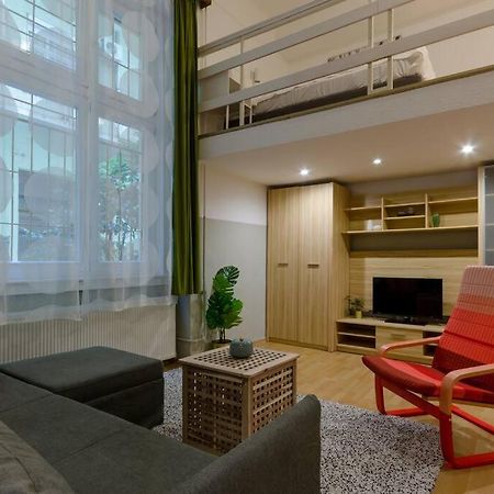De Lux Studio Apartment In Historical Quarters บูดาเปสต์ ภายนอก รูปภาพ