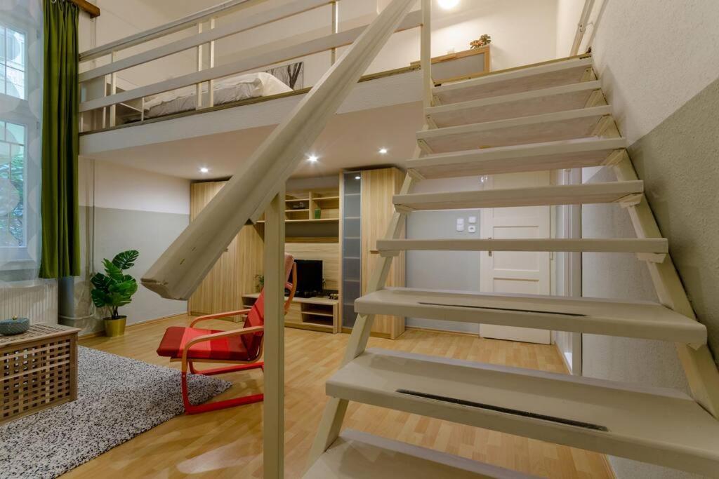De Lux Studio Apartment In Historical Quarters บูดาเปสต์ ภายนอก รูปภาพ